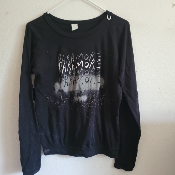 Tops - Paramore band concert t-shirt